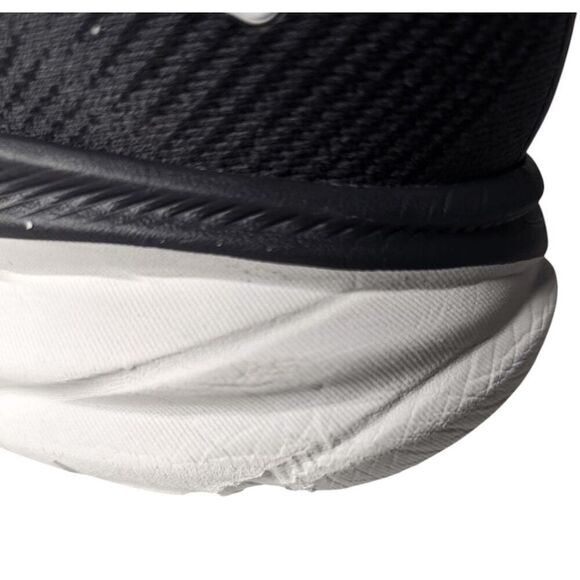 HOKA ONE ONE Clifton 9 Running Shoes Size 11D - Picture 14 of 16